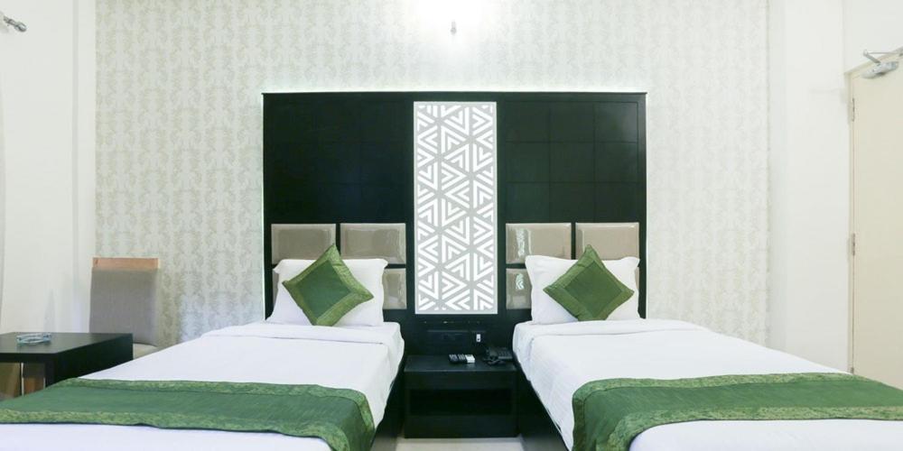Emirates Residency Hotel Chennai Exterior photo